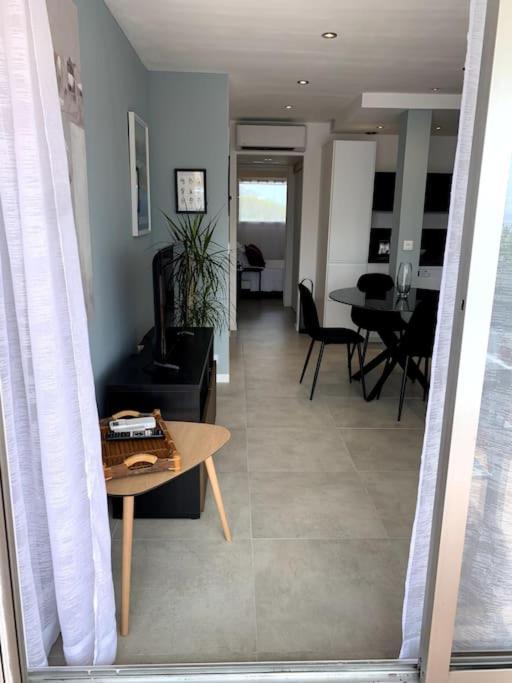 Appartement Saint-Raphael Esterno foto