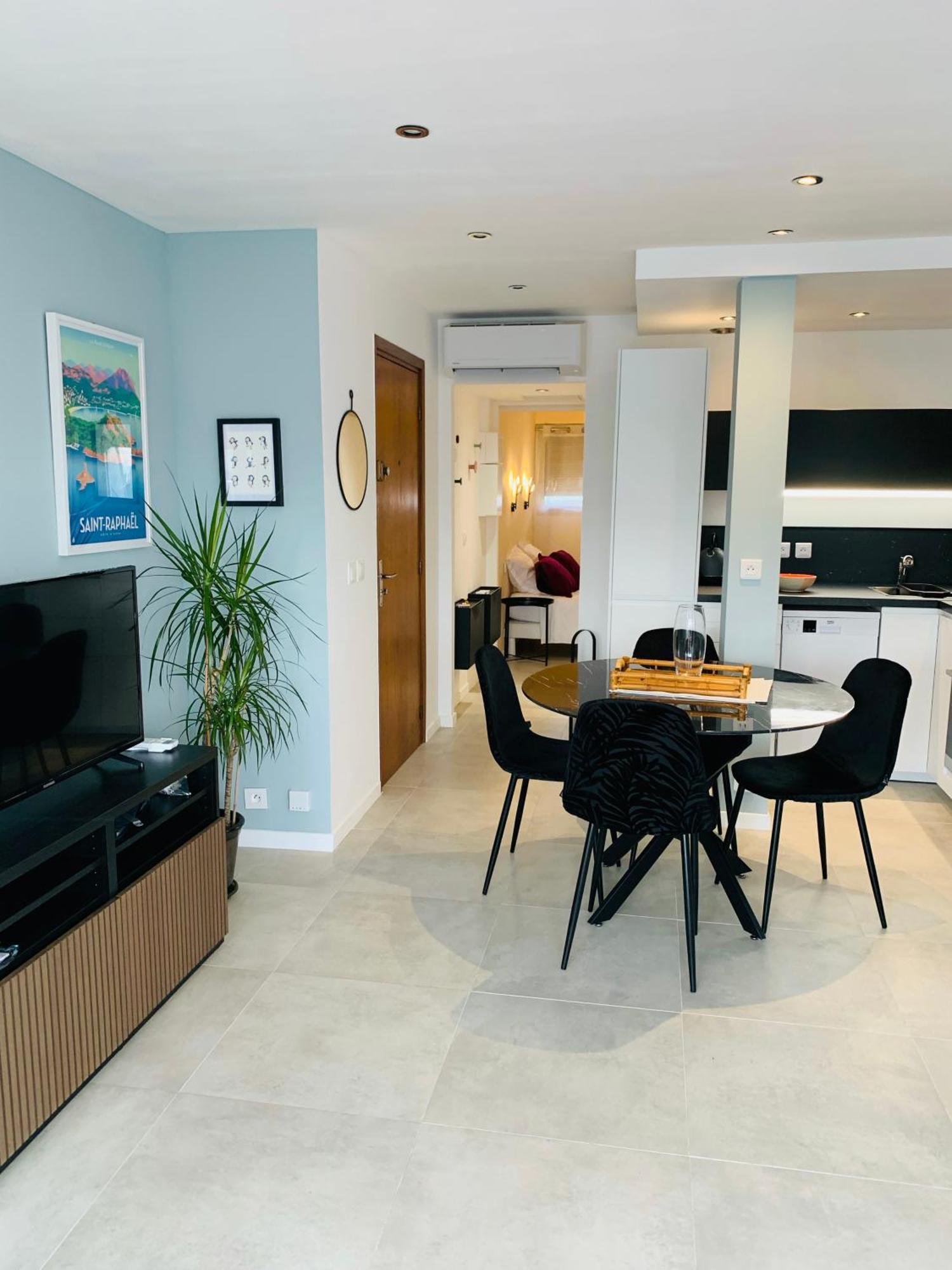 Appartement Saint-Raphael Esterno foto