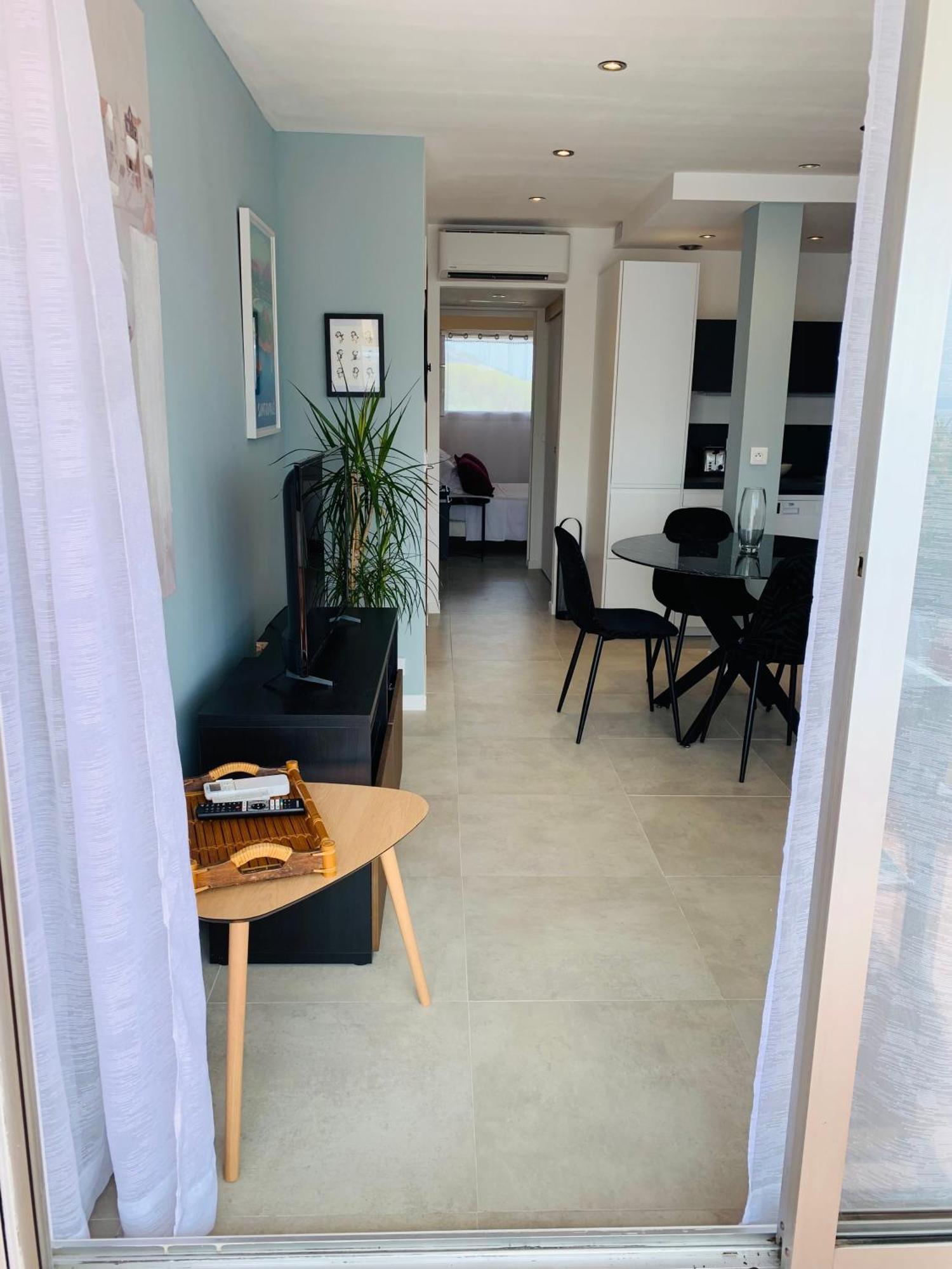 Appartement Saint-Raphael Esterno foto